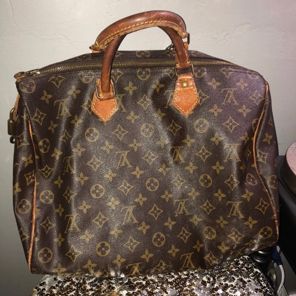 Louis Vuitton speedy 35